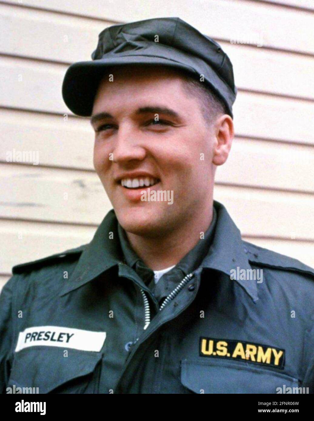 ELVIS PRESLEY (1935-1977) amerikanischer Sänger und Filmschauspieler während seiner Zeit Militärdienst in `deutschland 1958-60 Stockfoto